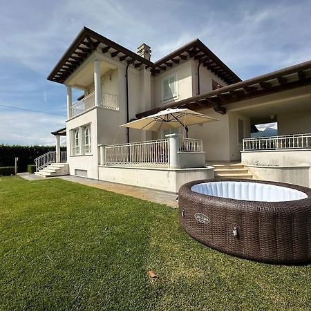 Villa Oriella - Piscina Idromassaggio E Relax -Versilia Camaiore Eksteriør billede