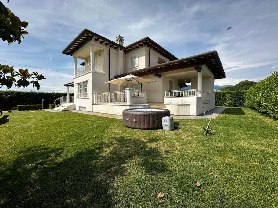 Villa Oriella - Piscina Idromassaggio E Relax -Versilia Camaiore Eksteriør billede