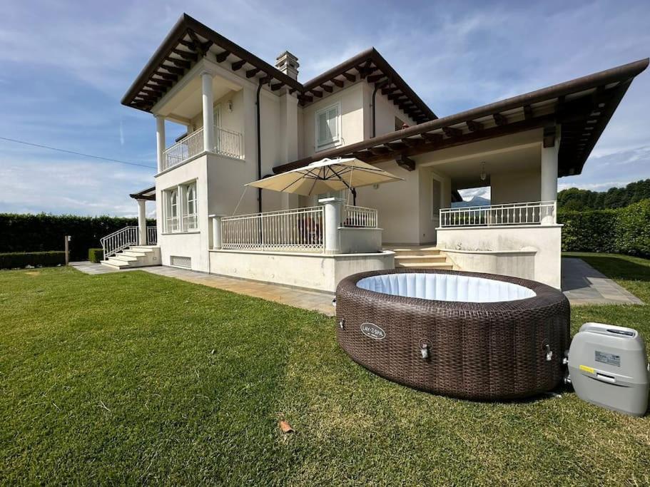 Villa Oriella - Piscina Idromassaggio E Relax -Versilia Camaiore Eksteriør billede